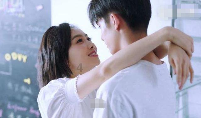农民朋友是在农村盖房好，还是城里买房好？
